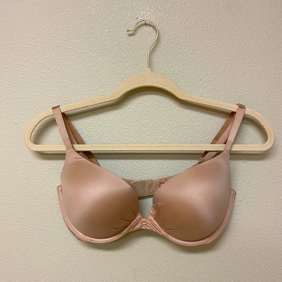 Victoria's Secret Plunge Bra - Picture 1 of 4